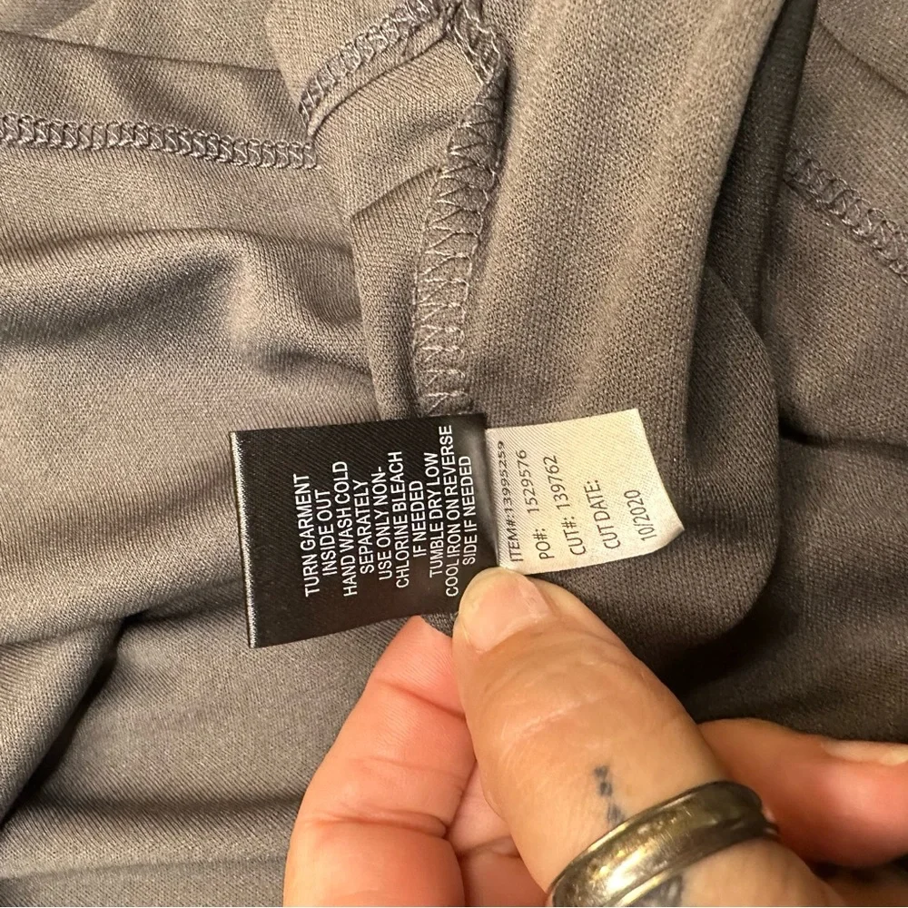 Torrid Metal Grey Liquid Shine Midi Skirt Sz 22 (Torrid 3) - Picture 9 of 11